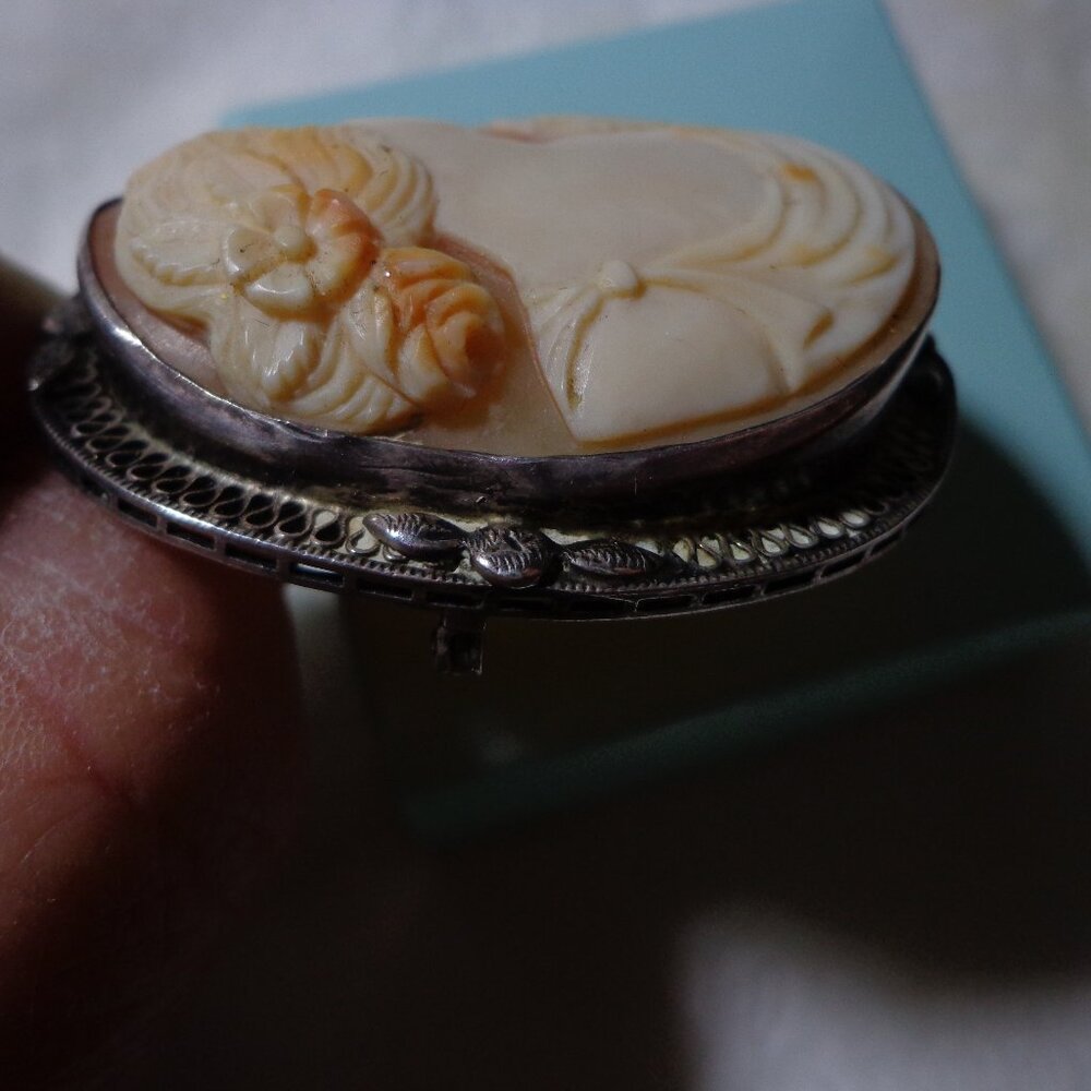 Lot of 2 Vintage Genuine Shell Carved Cameos Sterling Silver Brooch/Pendants - Picture 9 of 16